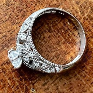 925 sterling silver cubic zirconia solitaire ring. Size 7/8